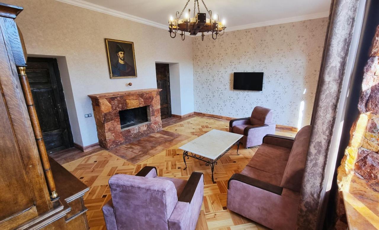 Via Gyumri Hotel Bagian luar foto